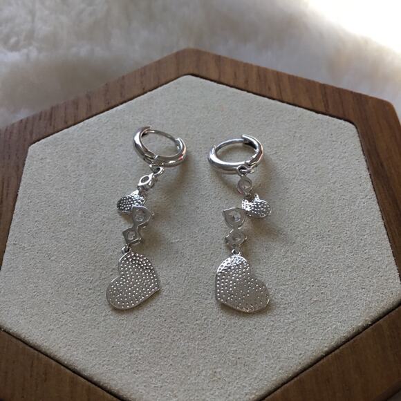 Charm Heart with Crystals Huggie Earrings - Picture 3 of 8